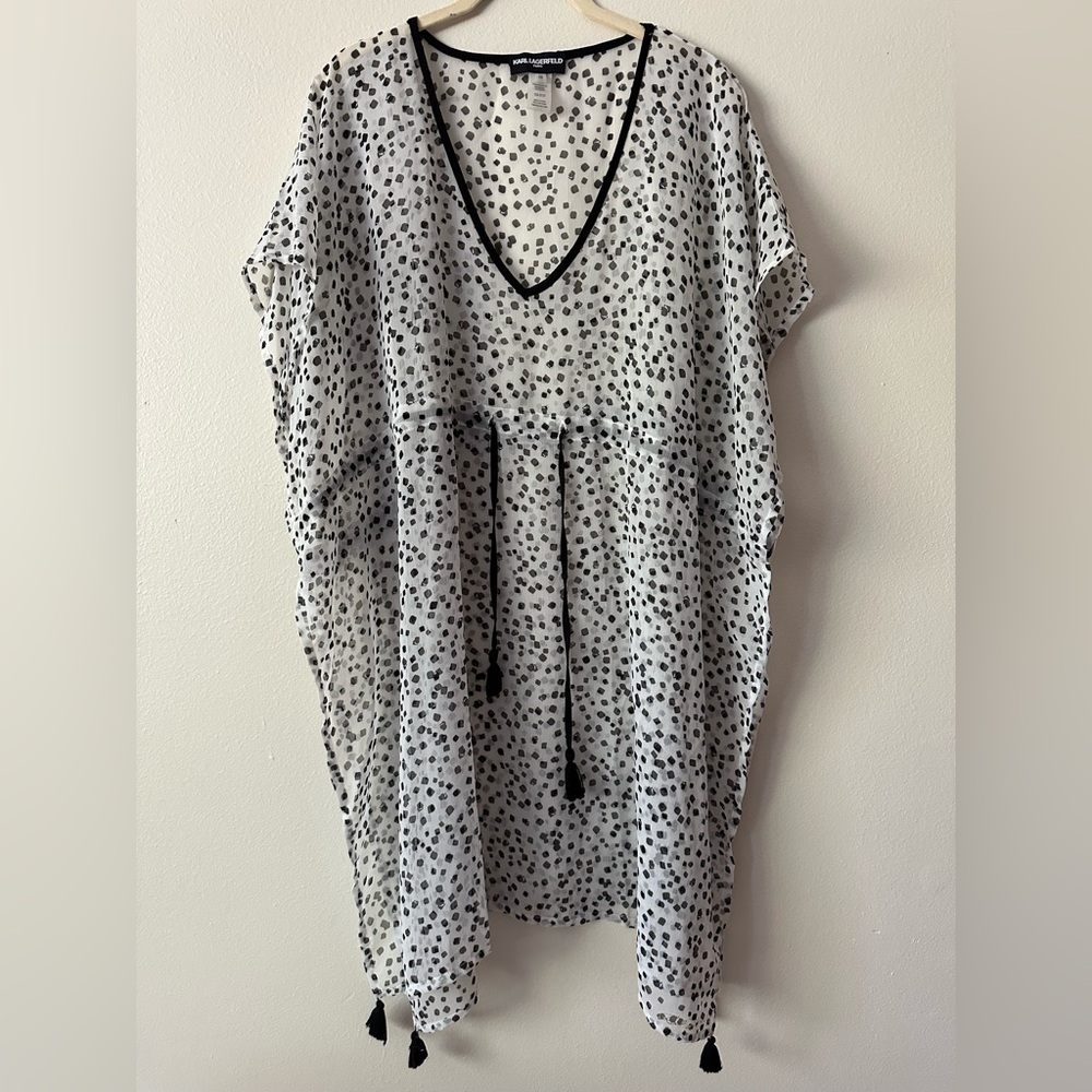 Karl Lagerfeld swimsuit coverup OS. “Scattered Squares” Side-side 31.5” B2H 35” - Picture 3 of 5